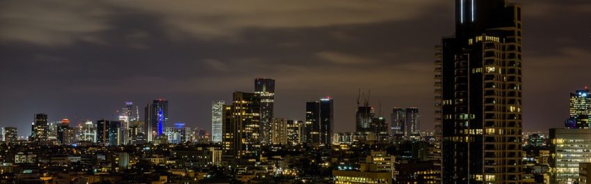 אינטרקום משולב בקרת דלתות